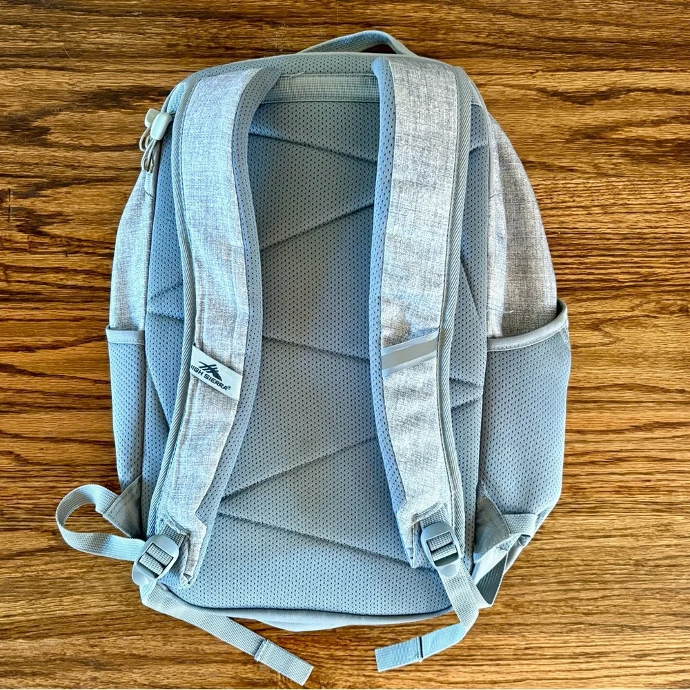 High Sierra Swoop SG Backpack, gray, good used condition - Picture 5 of 7